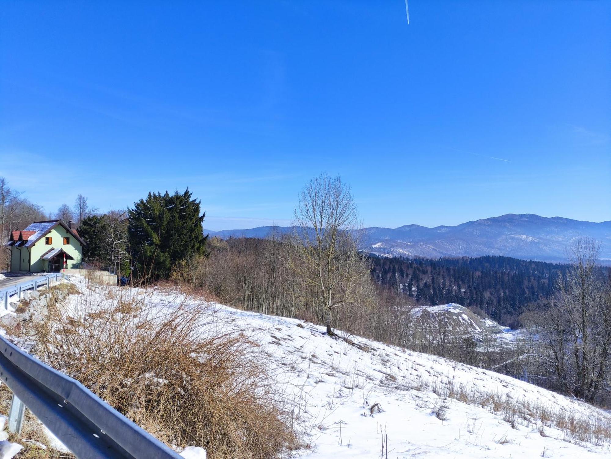 Kuca Za Odmor Cava Fuzine Villa Benkovac Fuzinski Bagian luar foto